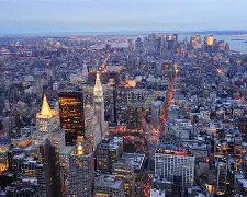 爱游戏电竞-纽约尼克斯训练开放日，今夜迎来里程碑引欢呼，意甲在即，更衣室氛围转暖(与您相约特别节目)