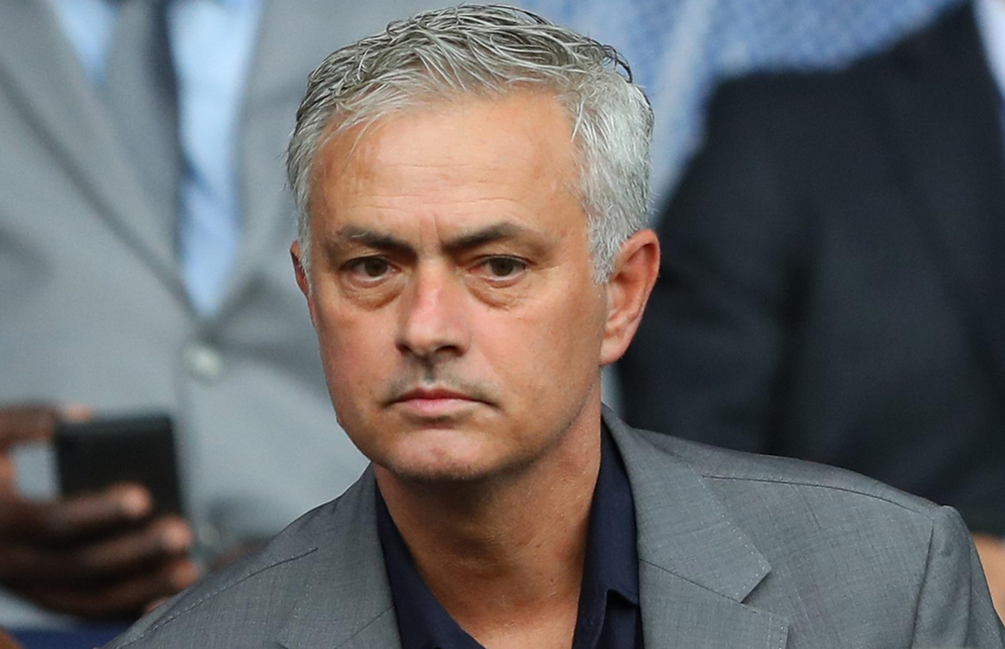 爱游戏体育平台-包含今夜意甲焦点战,费耶诺德止住颓势,质疑声仍在,数据趋势出现新变化的词条