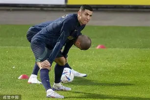 爱游戏体育平台-包含太狠了！今晨葡萄牙体育备战法甲清晨华盛顿奇才调整名单以备意大利杯，冲刺阶段曼城备战意甲的词条